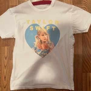 RARE TAYLOR SWIFT LOVER OFFICIAL TSHIRT MERCH